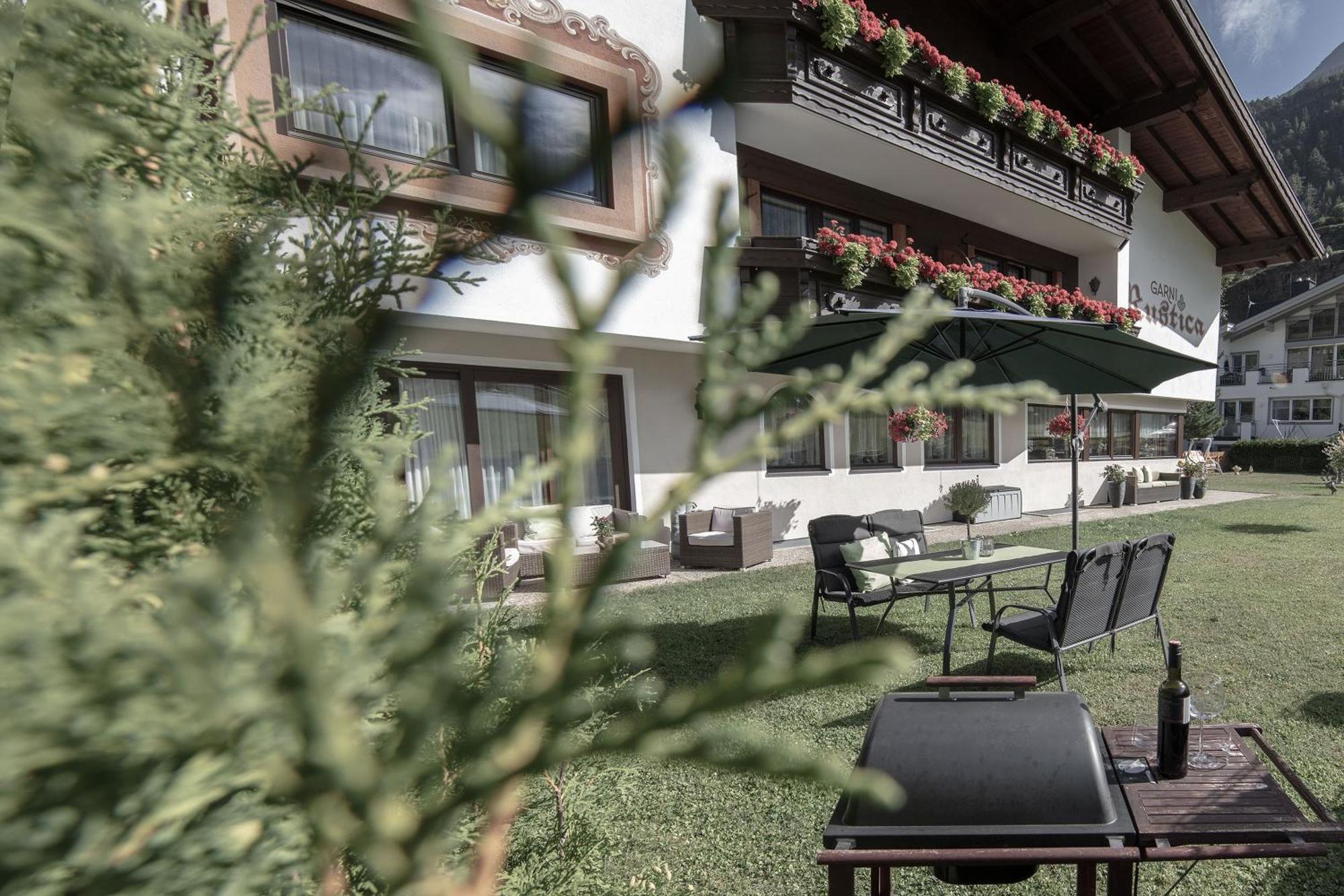 Garni Rustica Hotel Solden Exterior photo